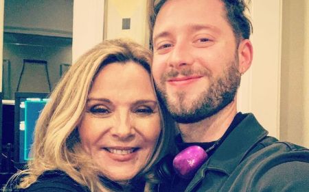 Kim Cattrall married Mark Levinson in 1998.